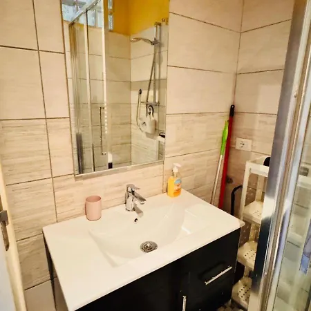 Kotel Residenza Piazza Bologna Holiday home Rome
